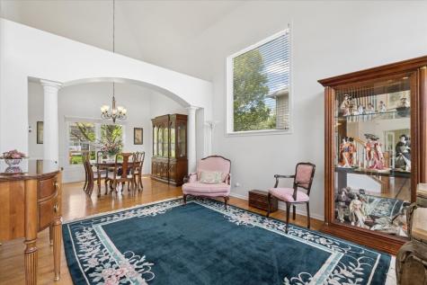 2119 West Thornwood Drive South Elgin IL 60177