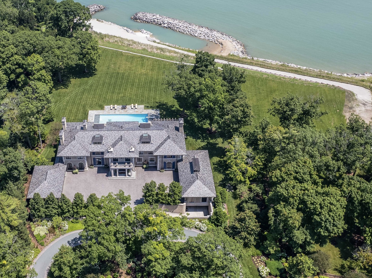 595 Circle Lane Lake Forest IL 60045