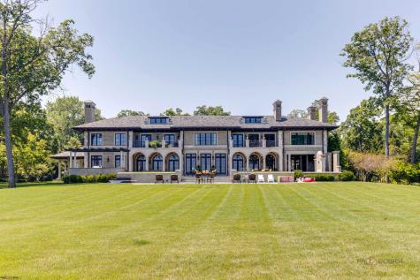 595 Circle Lane Lake Forest IL 60045