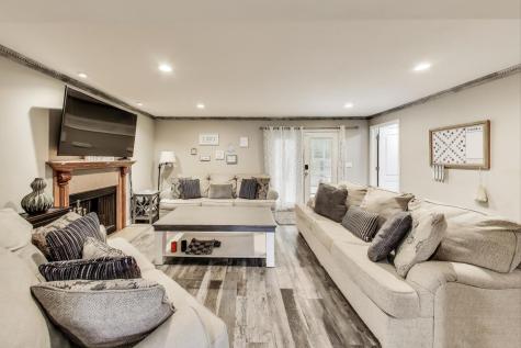 32362 North Pine Avenue Grayslake IL 60030