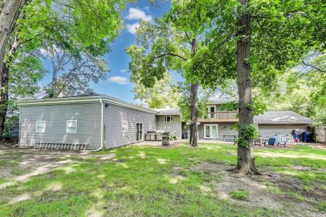 32362 North Pine Avenue Grayslake IL 60030