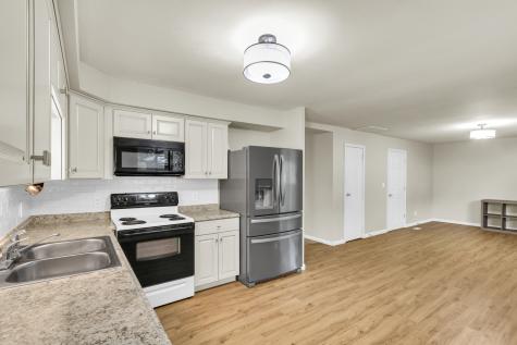 1008 Stratford Drive Champaign IL 61821