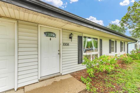 1008 Stratford Drive Champaign IL 61821