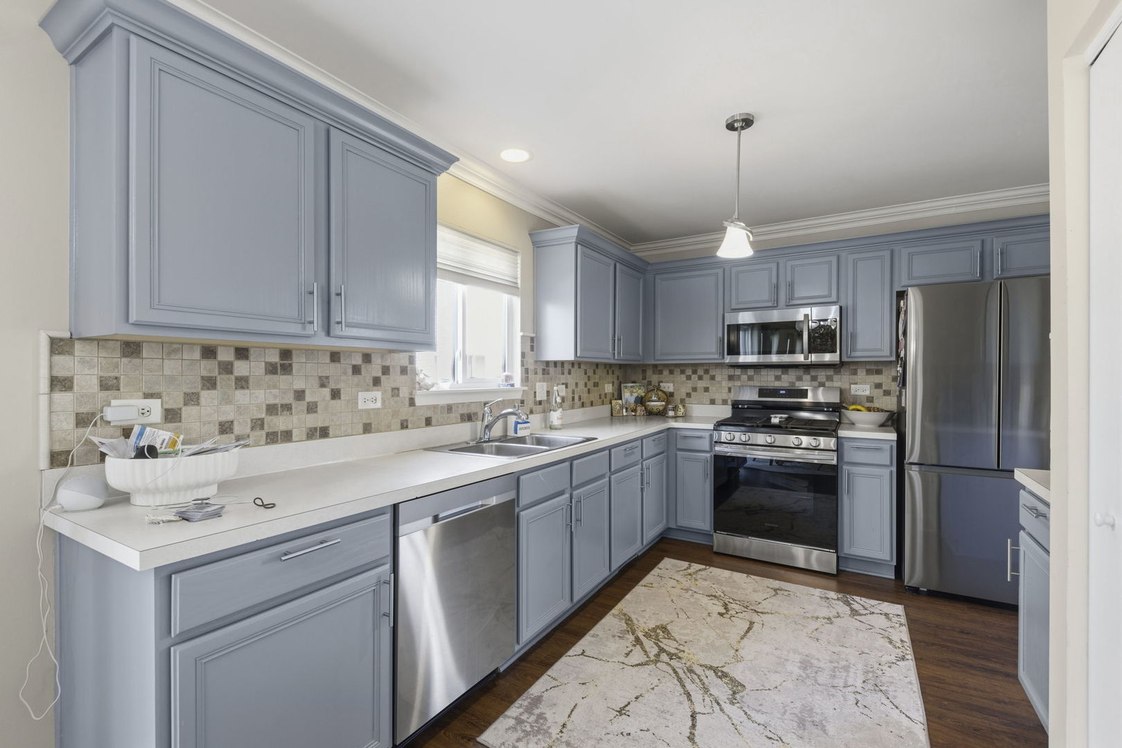 298 Clarendon Lane Bolingbrook IL 60440