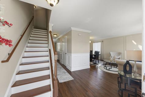 298 Clarendon Lane Bolingbrook IL 60440