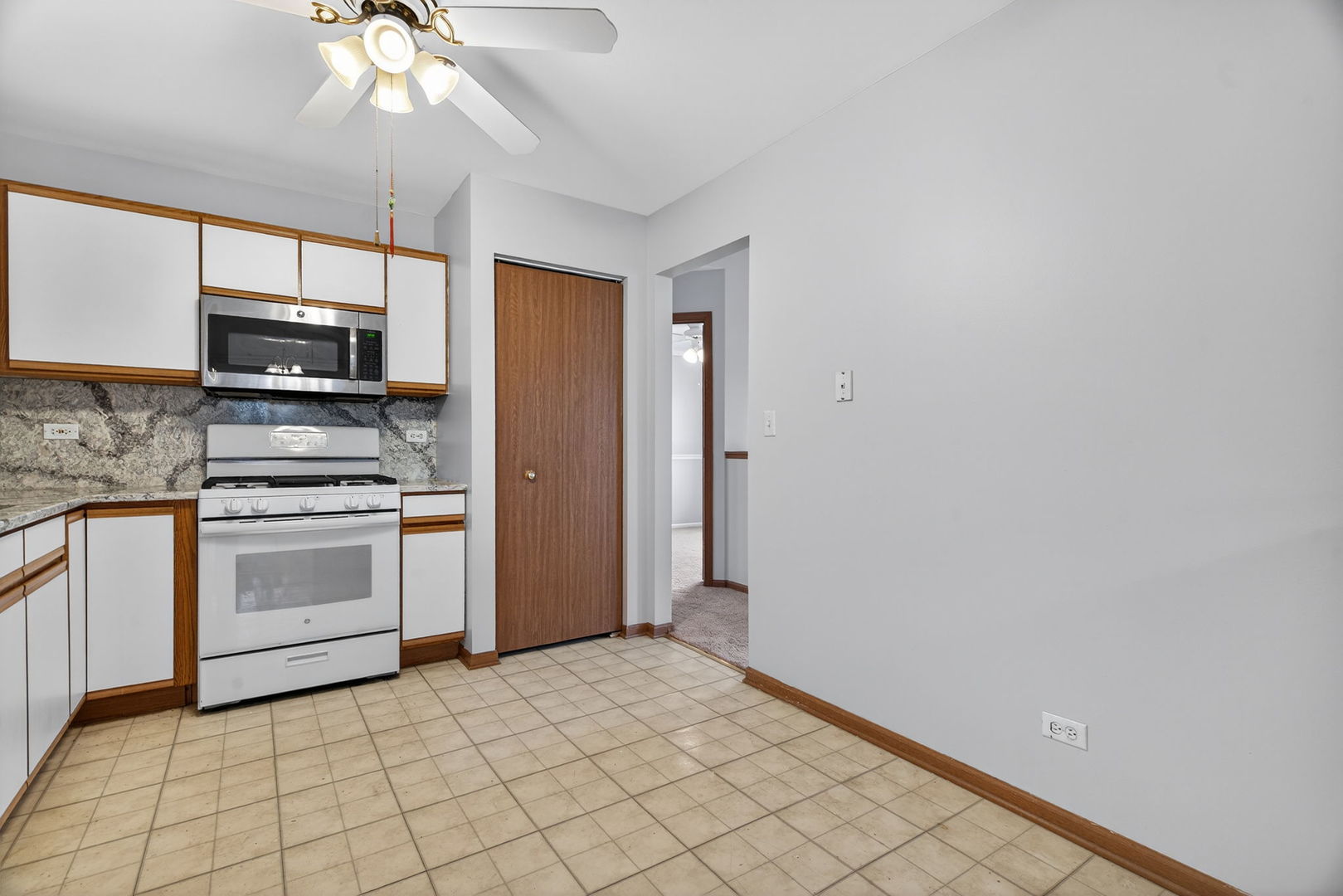 2750 Shelly Lane Aurora IL 60504