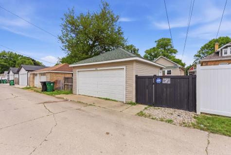 1536 Clinton Avenue Berwyn IL 60402
