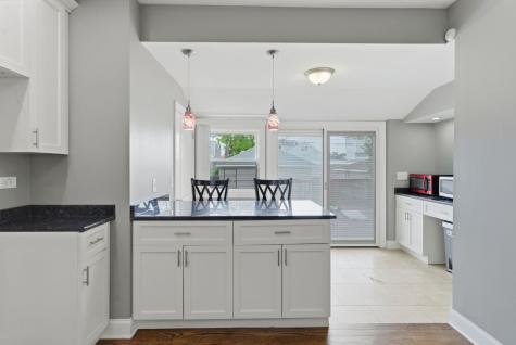 1536 Clinton Avenue Berwyn IL 60402