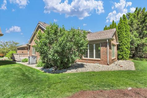 2909 Greystone Place Champaign IL 61822