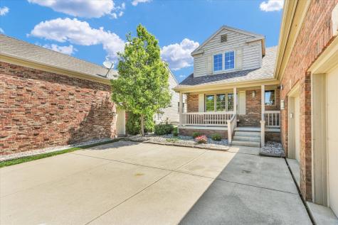 2909 Greystone Place Champaign IL 61822