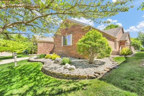 2909 Greystone Place Champaign IL 61822