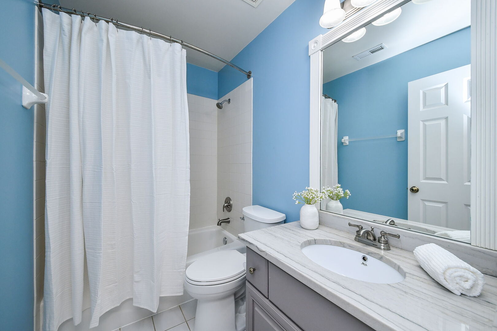 219 North Huffman Street Naperville IL 60540