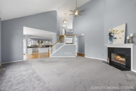 2494 Adamsway Drive Aurora IL 60502
