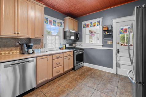 1537 43RD Street Rock Island IL 61201