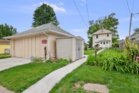 1537 43RD Street Rock Island IL 61201