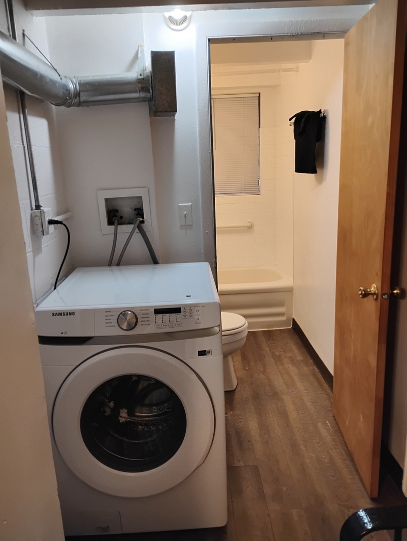 827 East 48th Street Chicago IL 60615