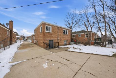 14223 University Avenue Dolton IL 60419