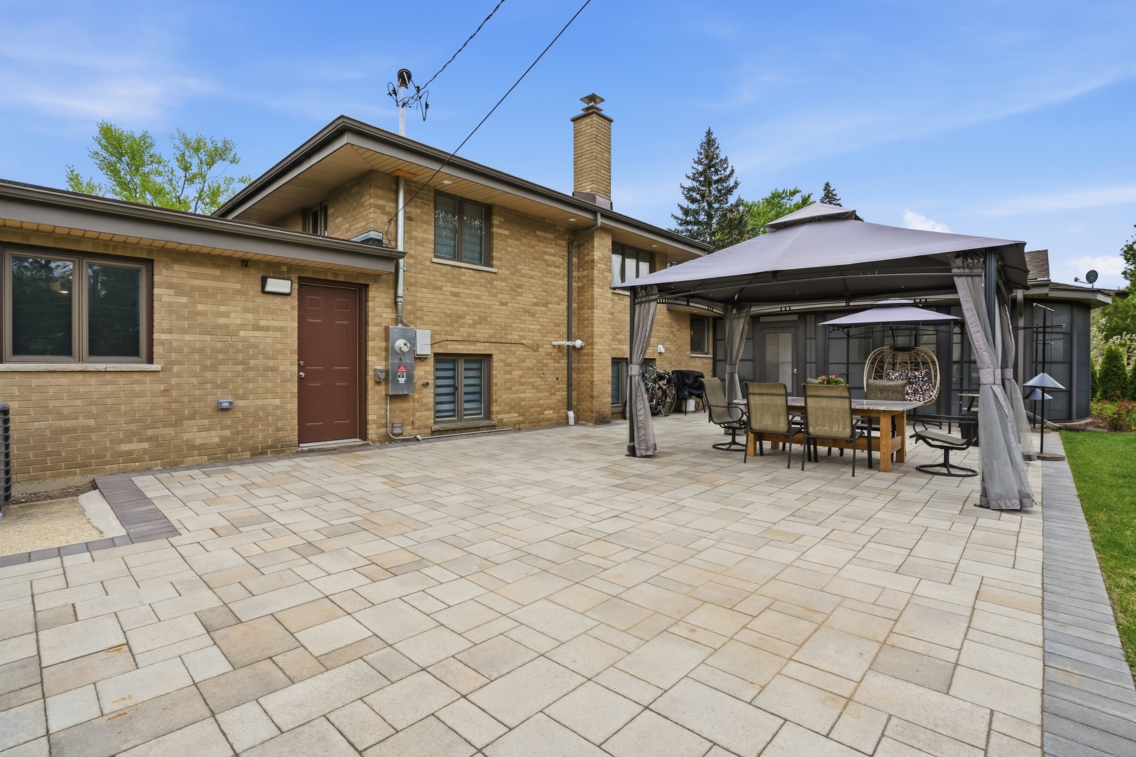 212 East Monterey Avenue Schaumburg IL 60193