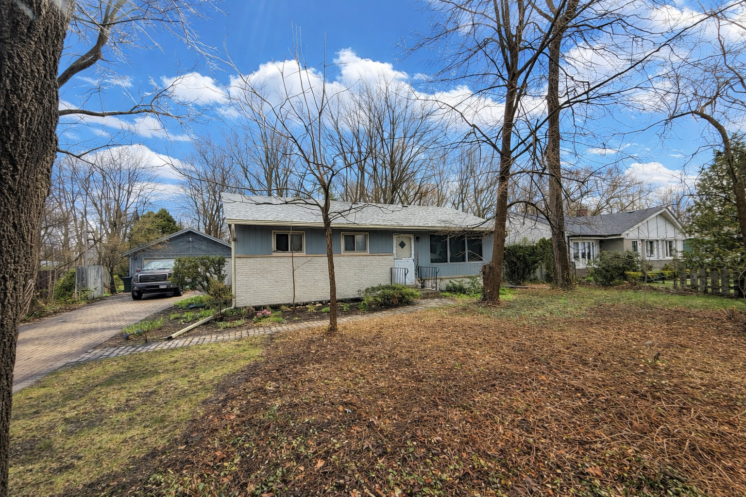 210 Hill Avenue Glen Ellyn IL 60137