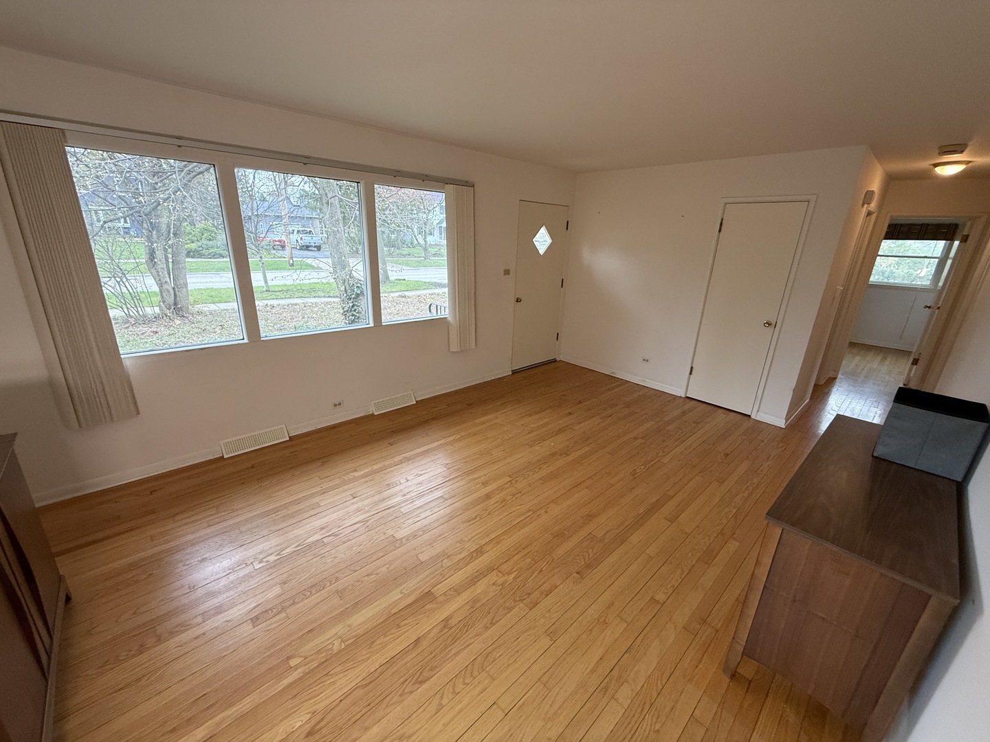 210 Hill Avenue Glen Ellyn IL 60137