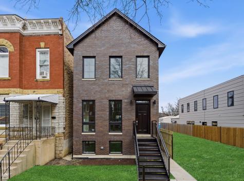 2832 West Wilcox Street Chicago IL 60612