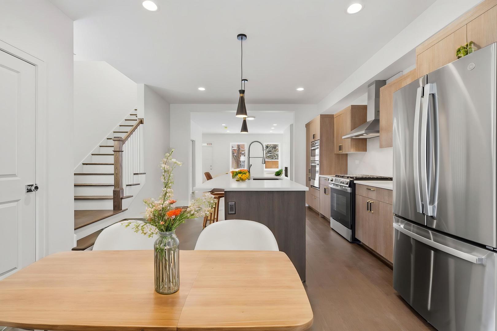 2832 West Wilcox Street Chicago IL 60612