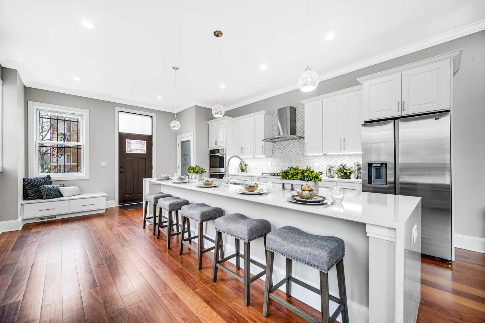 4558 South Ellis Avenue Chicago IL 60653