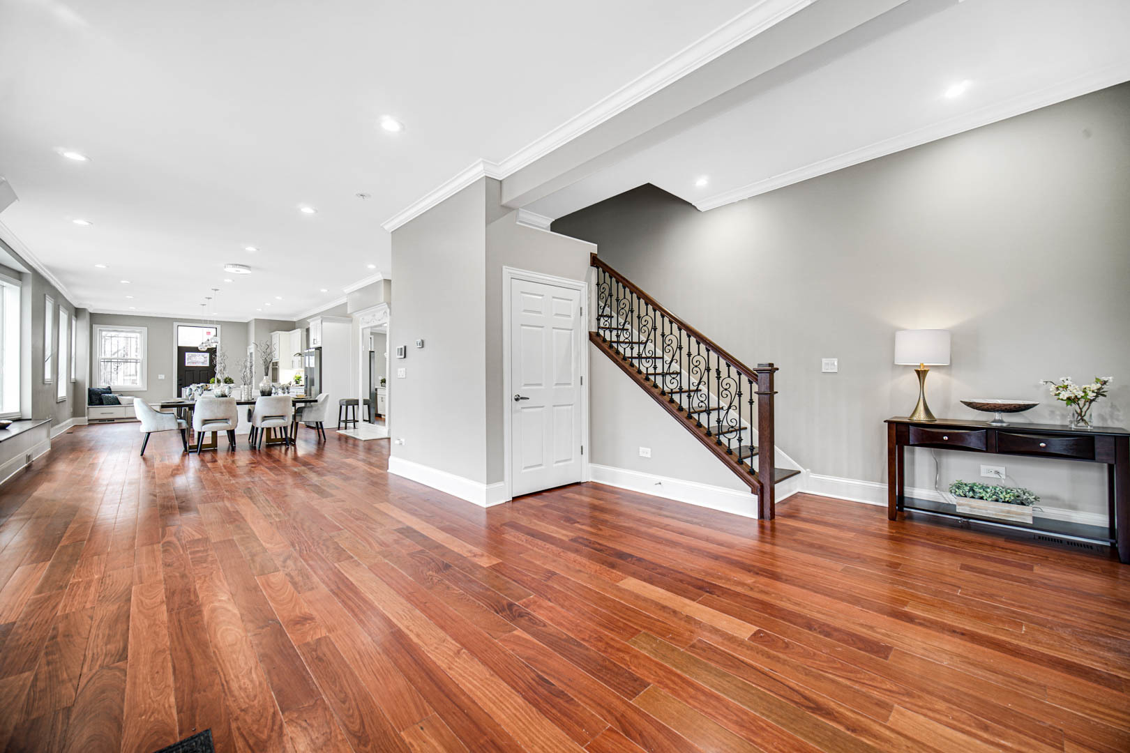 4558 South Ellis Avenue Chicago IL 60653