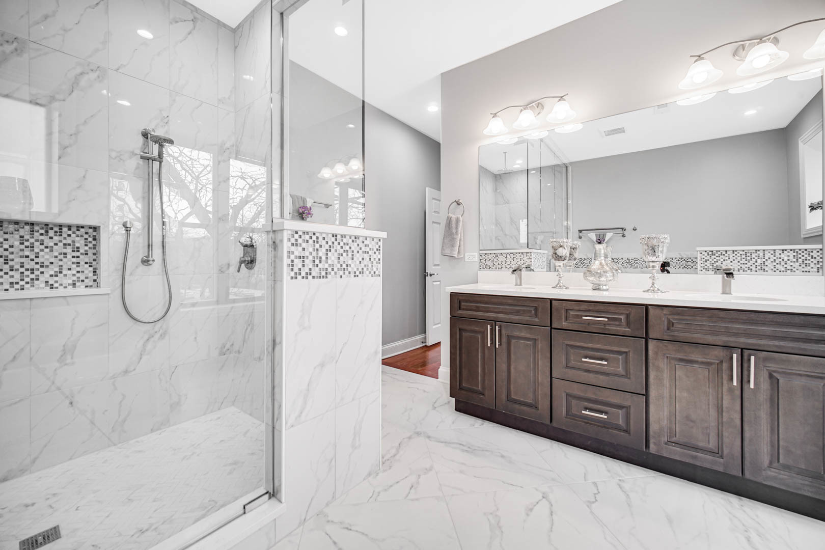 4558 South Ellis Avenue Chicago IL 60653