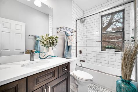 4558 South Ellis Avenue Chicago IL 60653