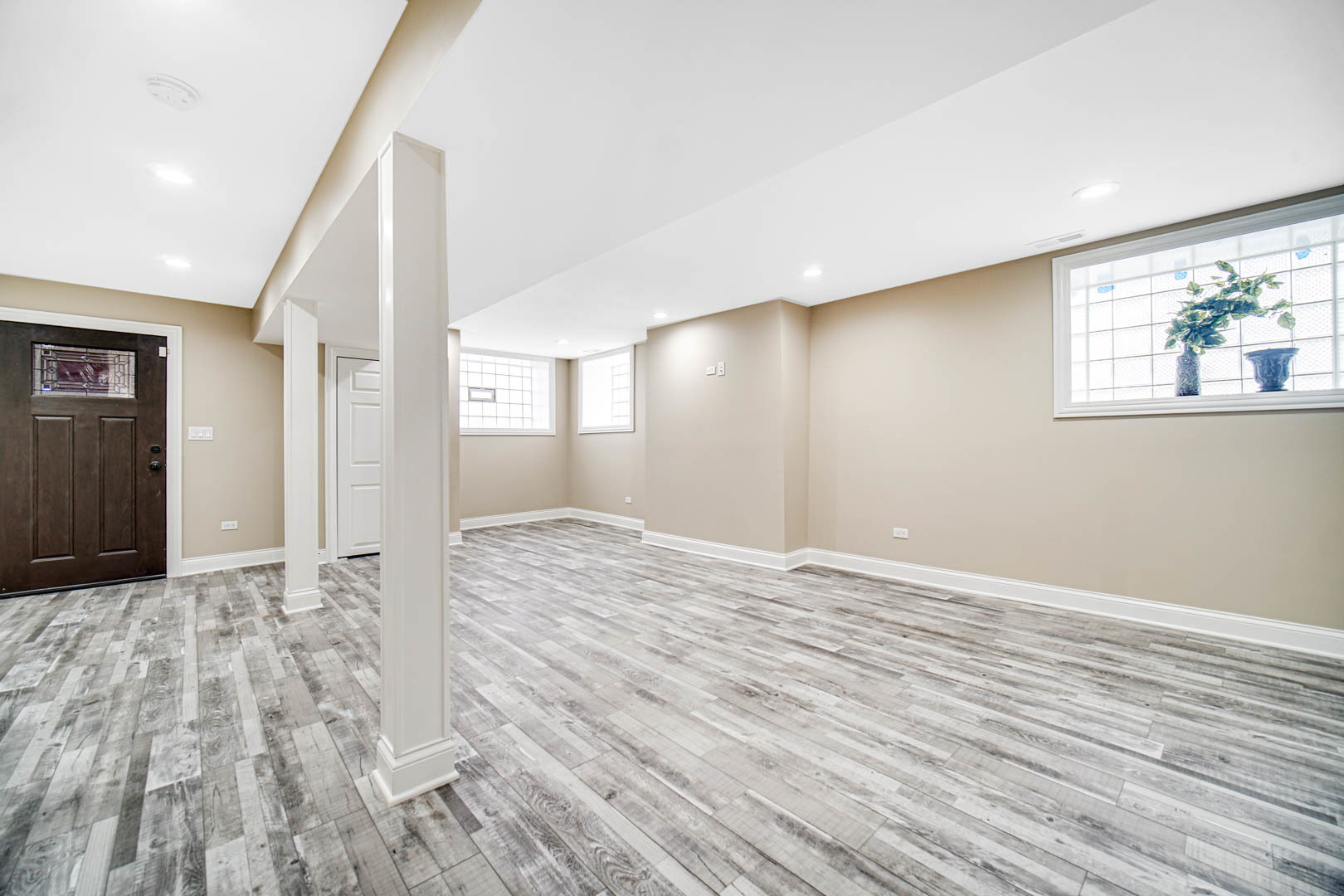 4558 South Ellis Avenue Chicago IL 60653