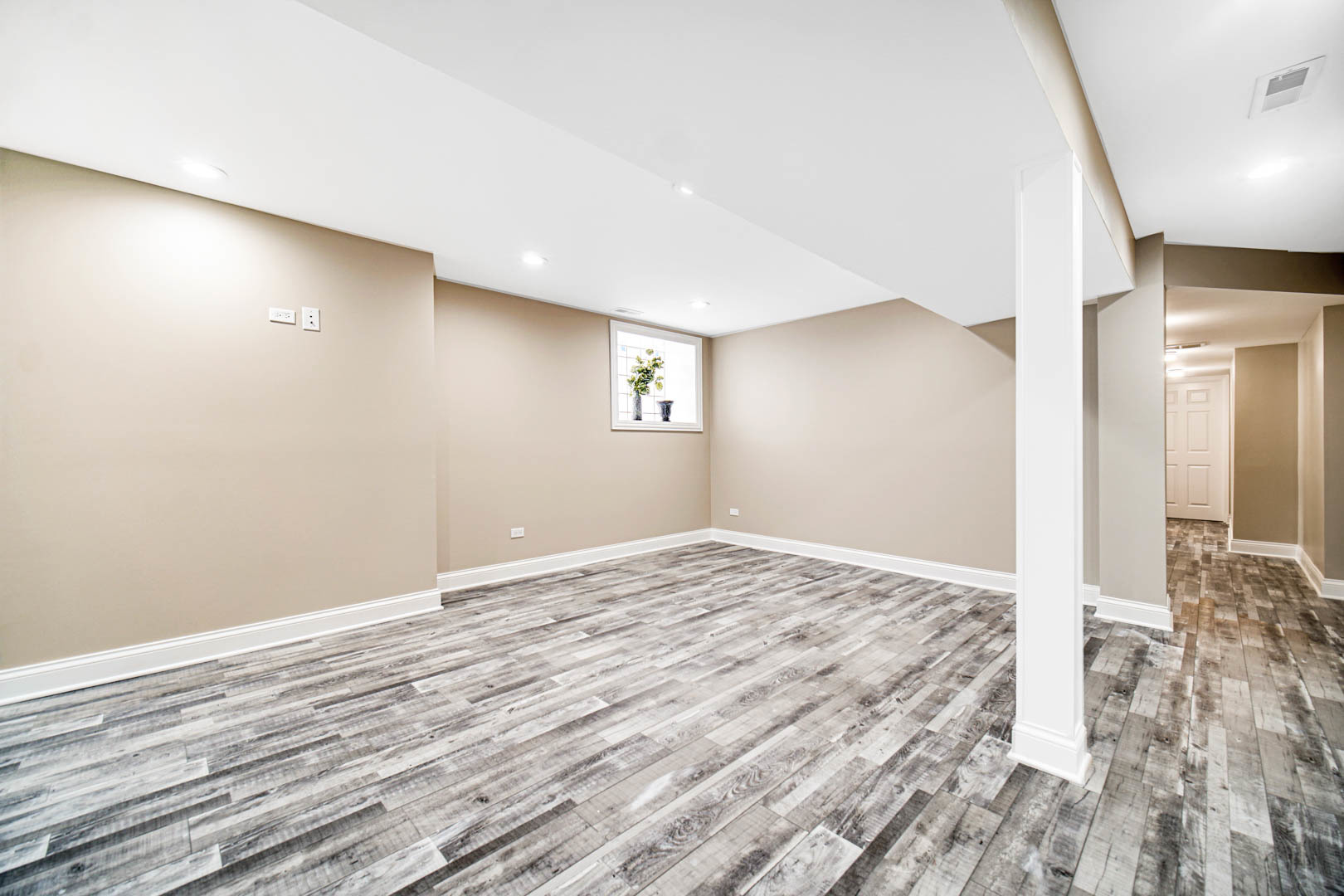 4558 South Ellis Avenue Chicago IL 60653