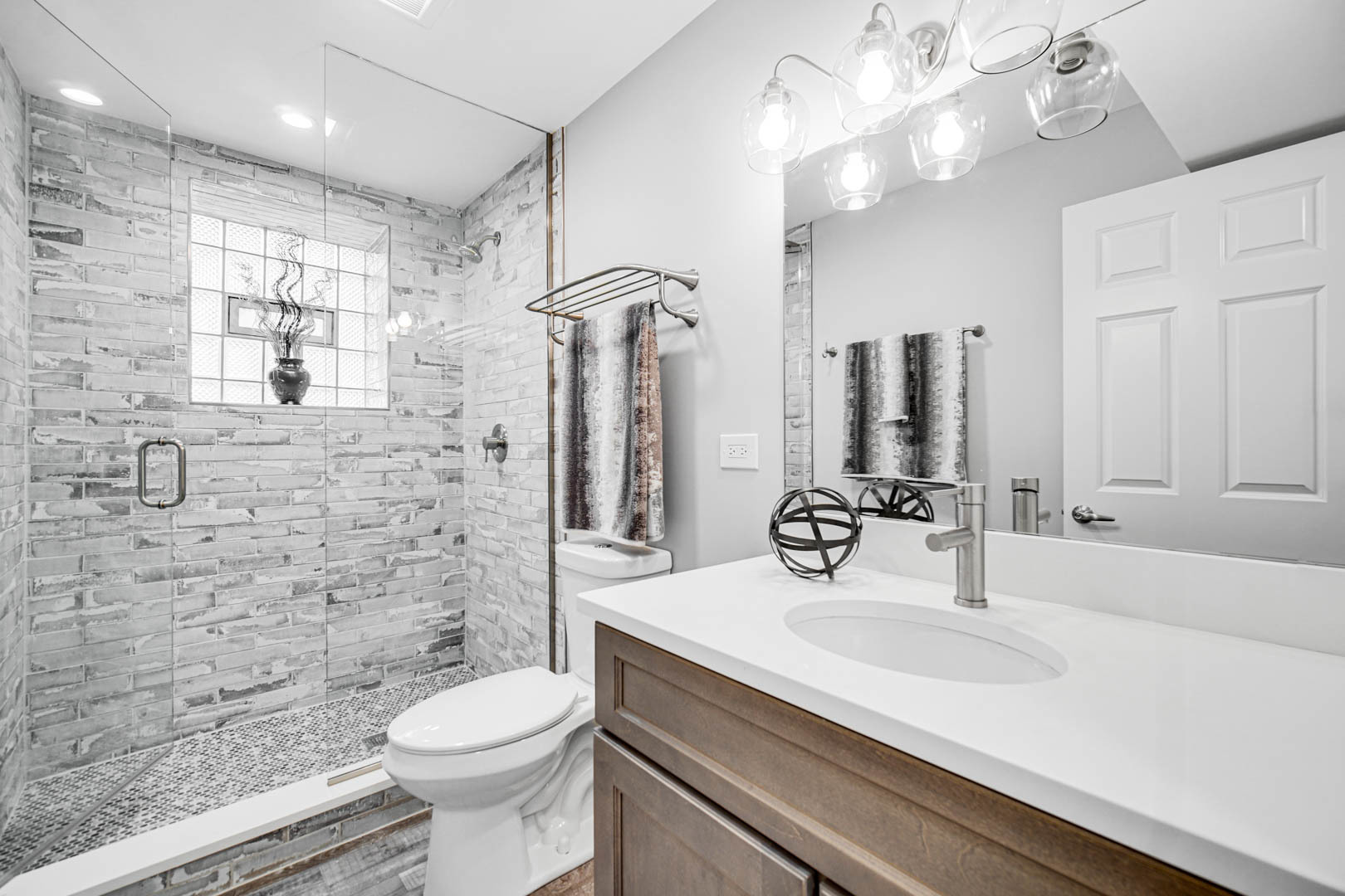 4558 South Ellis Avenue Chicago IL 60653