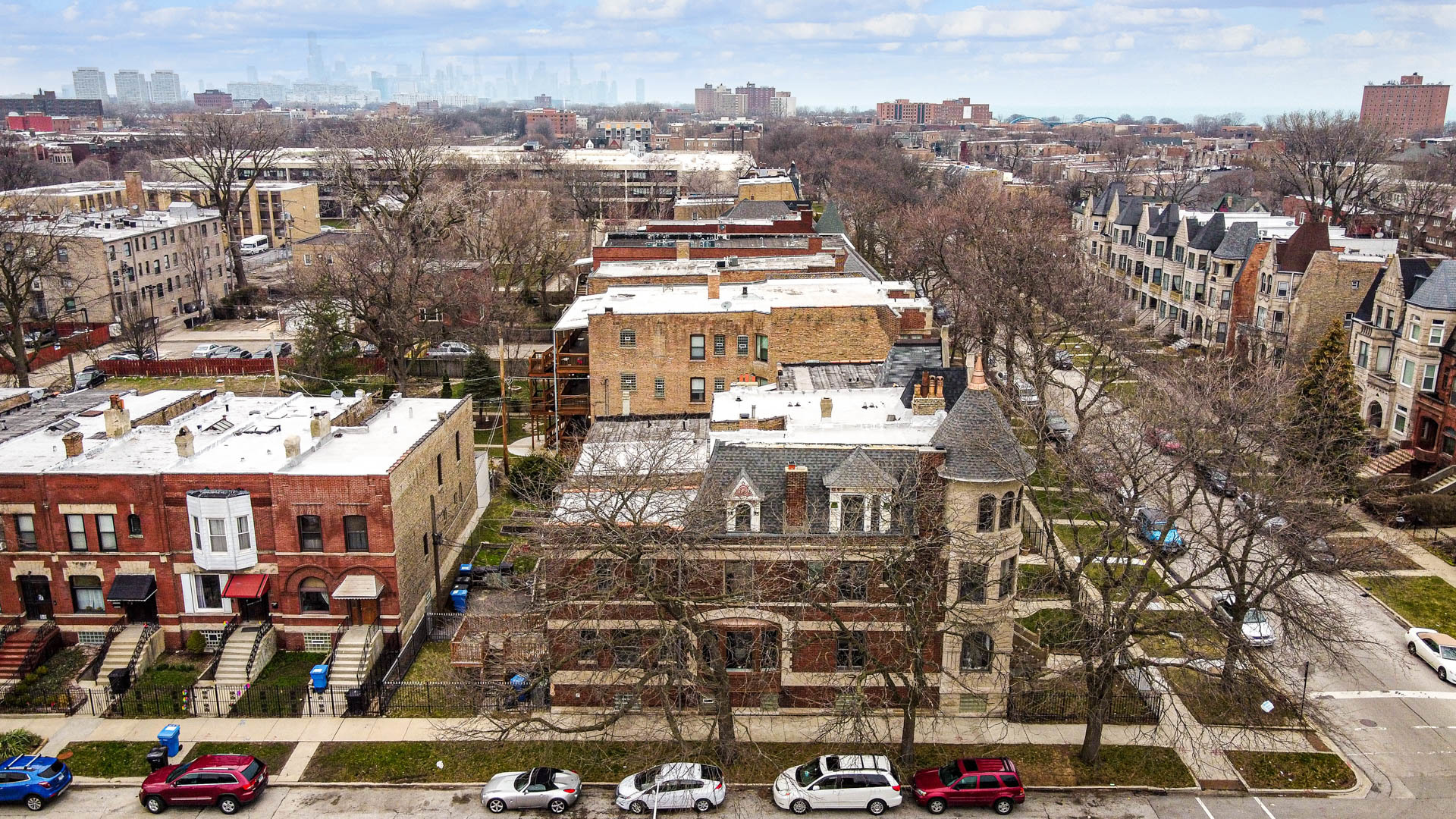 4558 South Ellis Avenue Chicago IL 60653