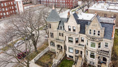4558 South Ellis Avenue Chicago IL 60653