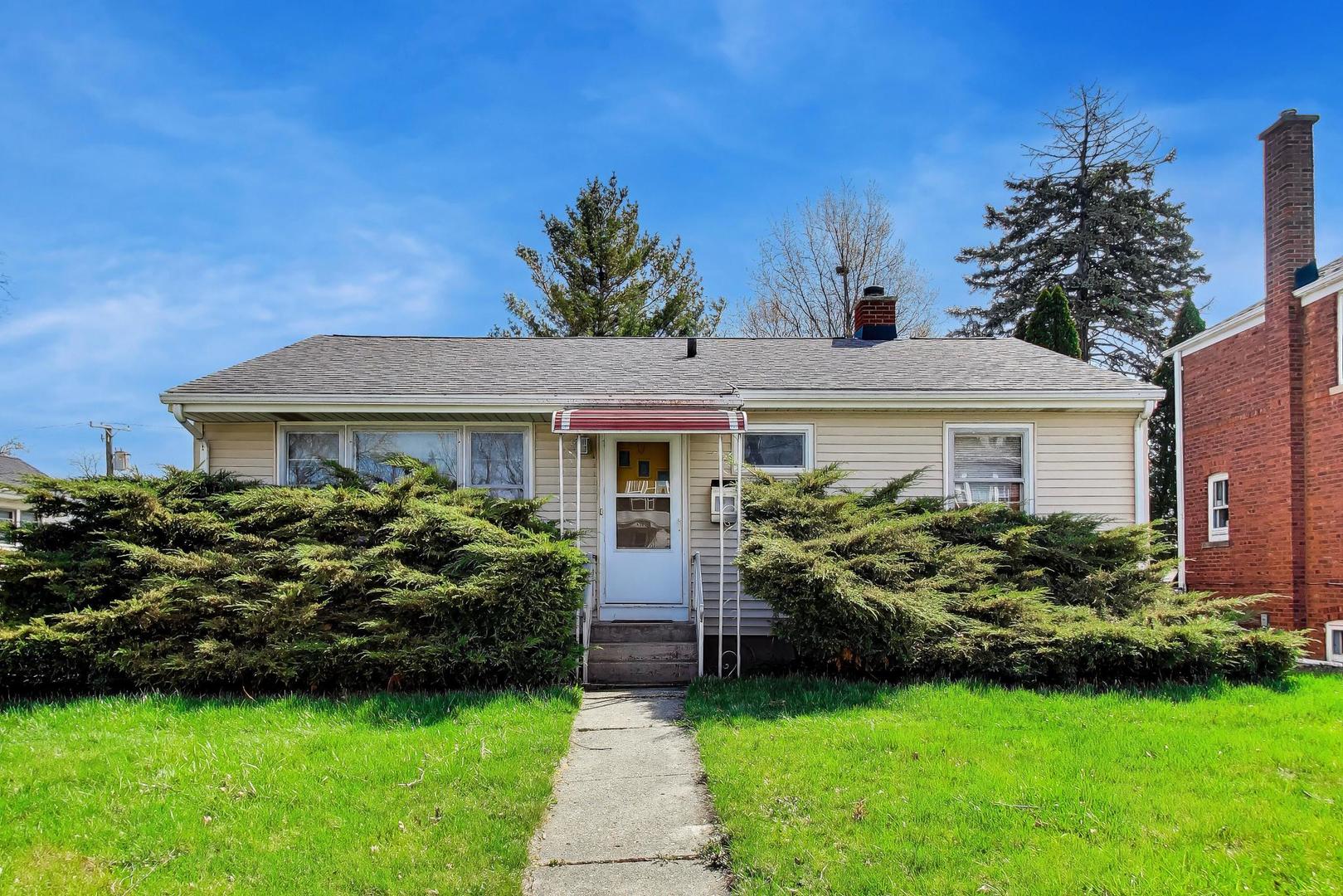 243 South Center Street Bensenville IL 60106