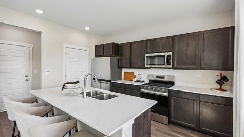 1111 Vista Court Hampshire IL 60140