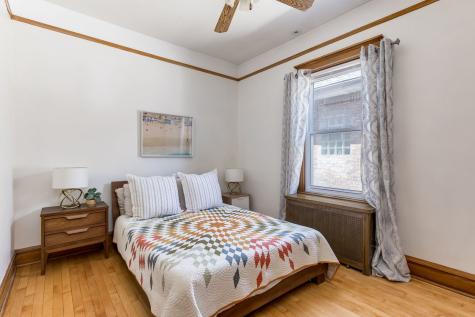 2421 Wesley Avenue Berwyn IL 60402