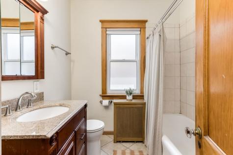 2421 Wesley Avenue Berwyn IL 60402