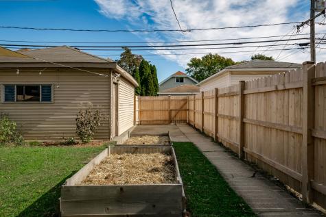 2421 Wesley Avenue Berwyn IL 60402