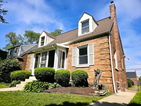 10055 South Oglesby Avenue Chicago IL 60617