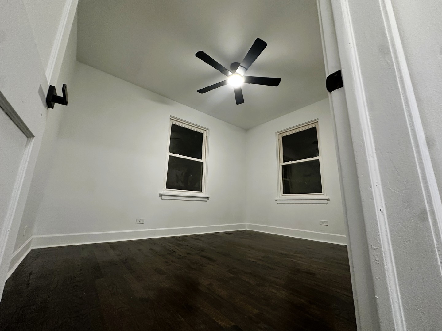 10055 South Oglesby Avenue Chicago IL 60617