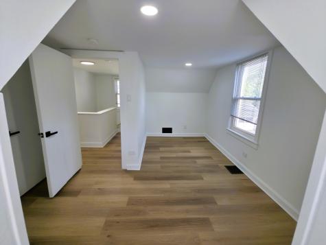 10055 South Oglesby Avenue Chicago IL 60617