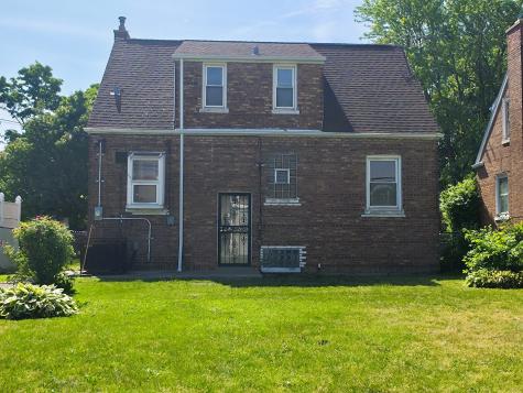 10055 South Oglesby Avenue Chicago IL 60617