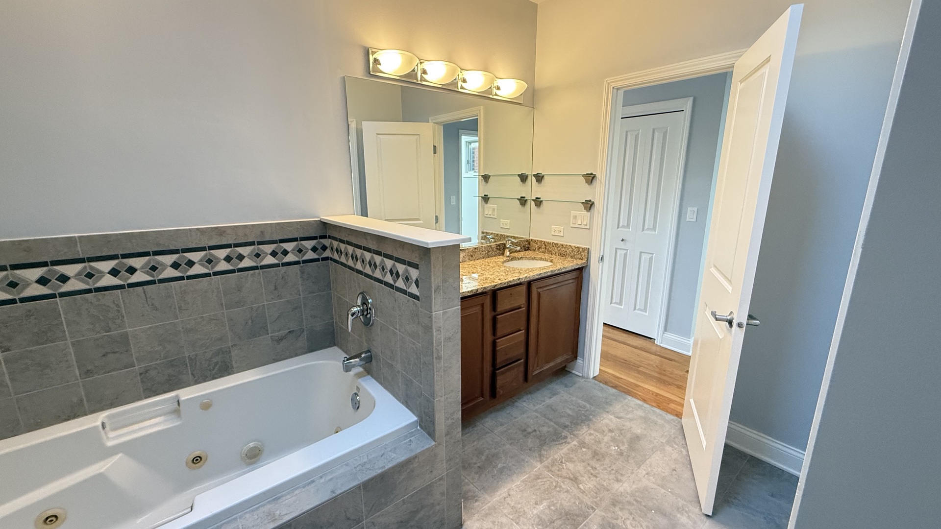 3236 South Stewart Avenue Chicago IL 60616