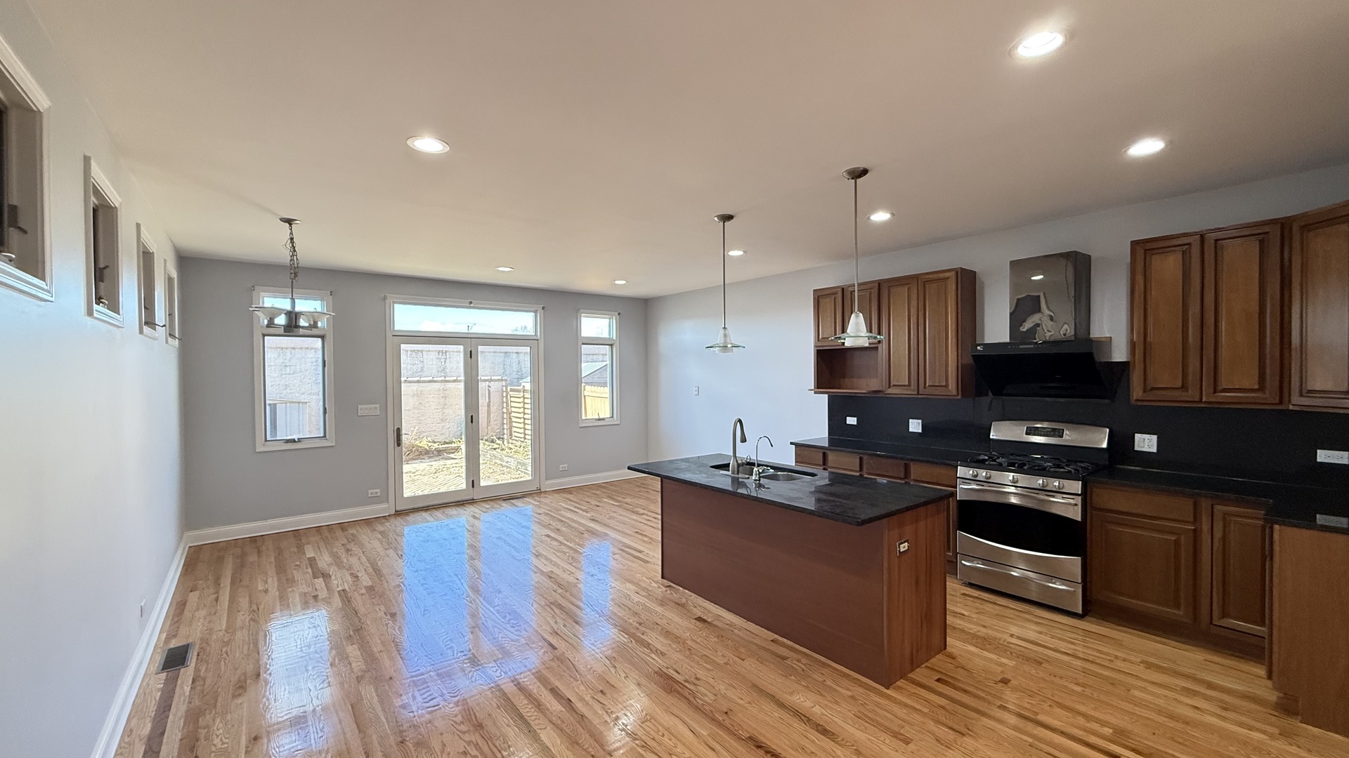 3236 South Stewart Avenue Chicago IL 60616