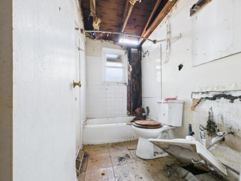 11637 South Racine Avenue Chicago IL 60643