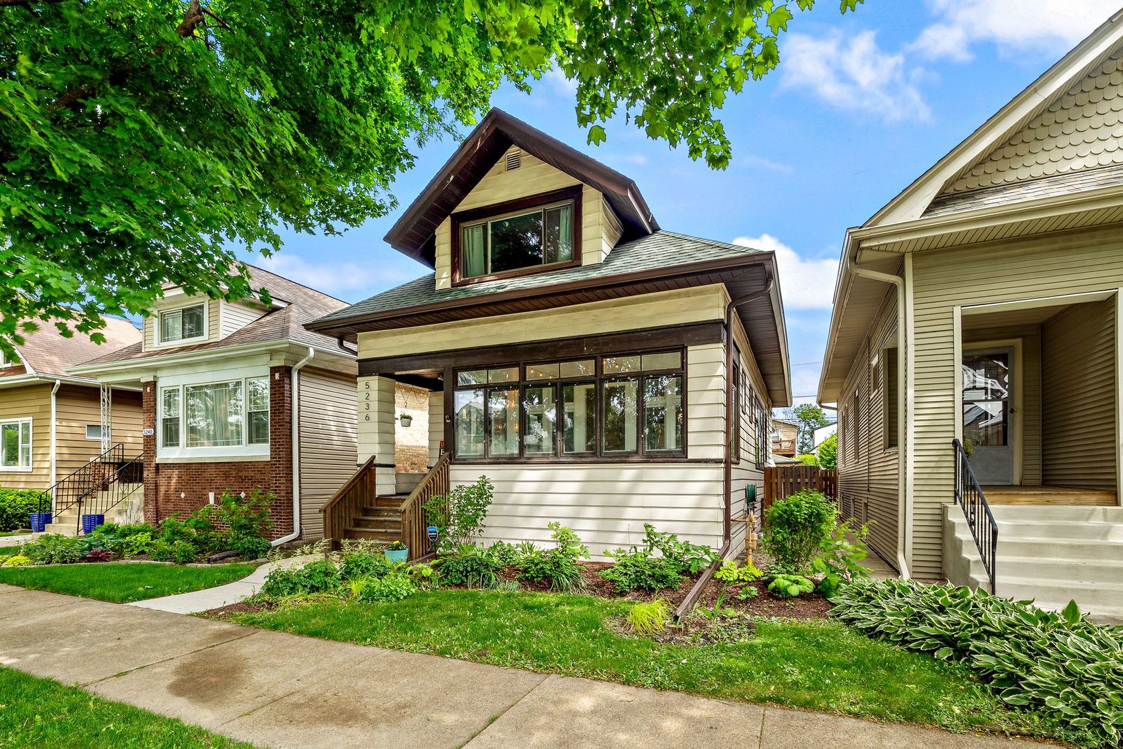 5236 West Cuyler Avenue Chicago IL 60641