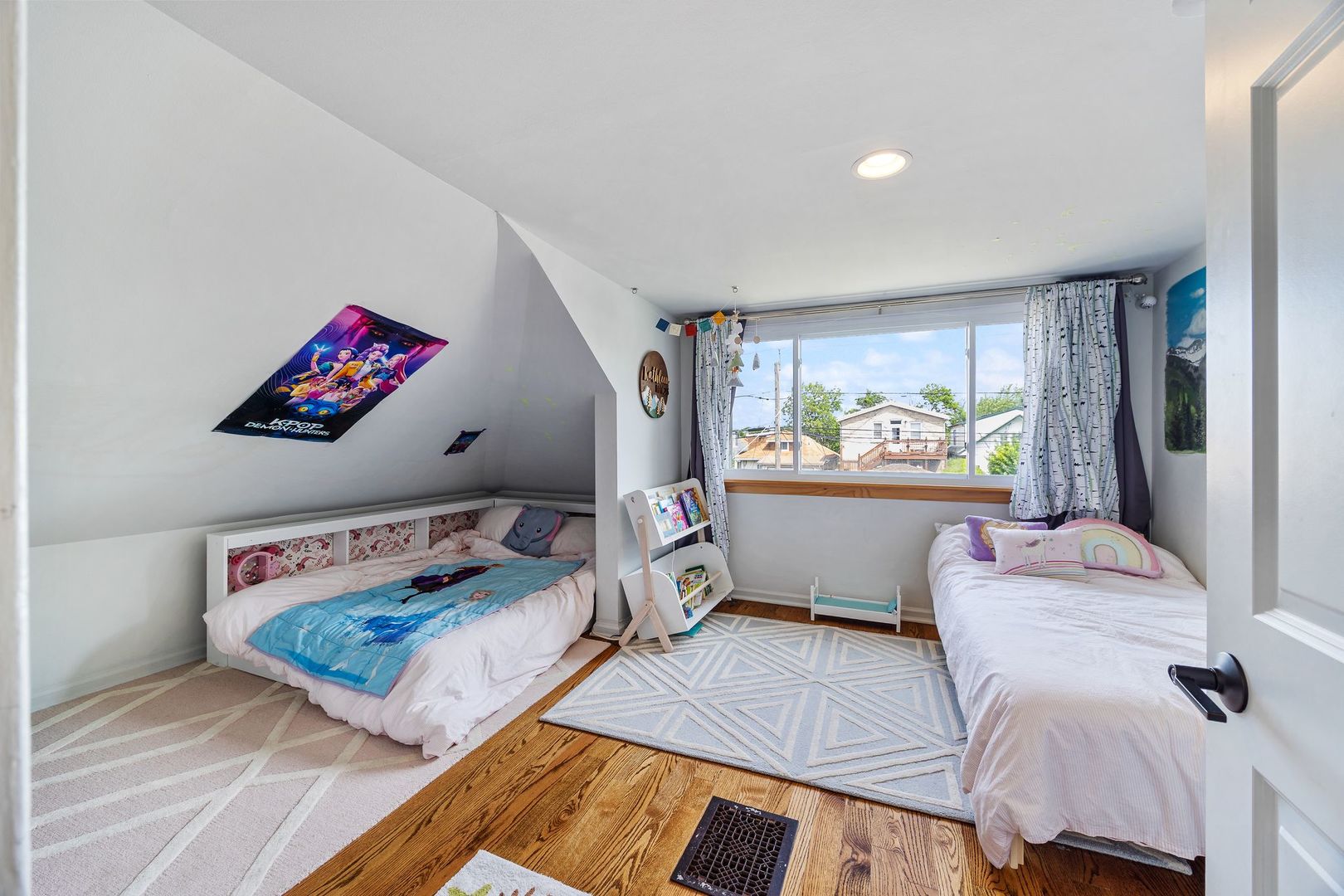 5236 West Cuyler Avenue Chicago IL 60641