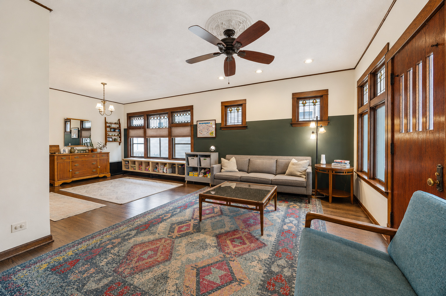 5236 West Cuyler Avenue Chicago IL 60641